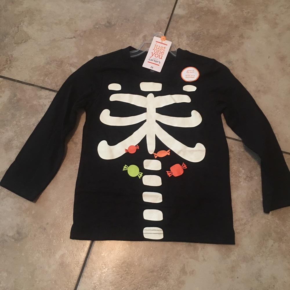 Halloween Bundle Deal 2 X $15 !!! 😍Glow in the dark long sleeve, unisex T-shirt